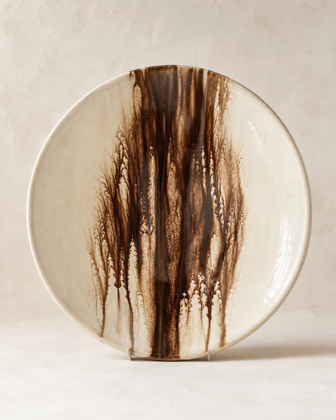 Cocoa Brush Art Plate — #E5DCC8