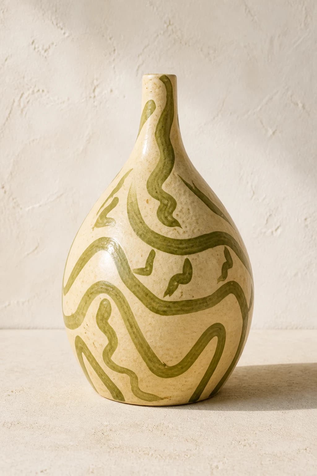 Serpent Line Vase — #D8C790